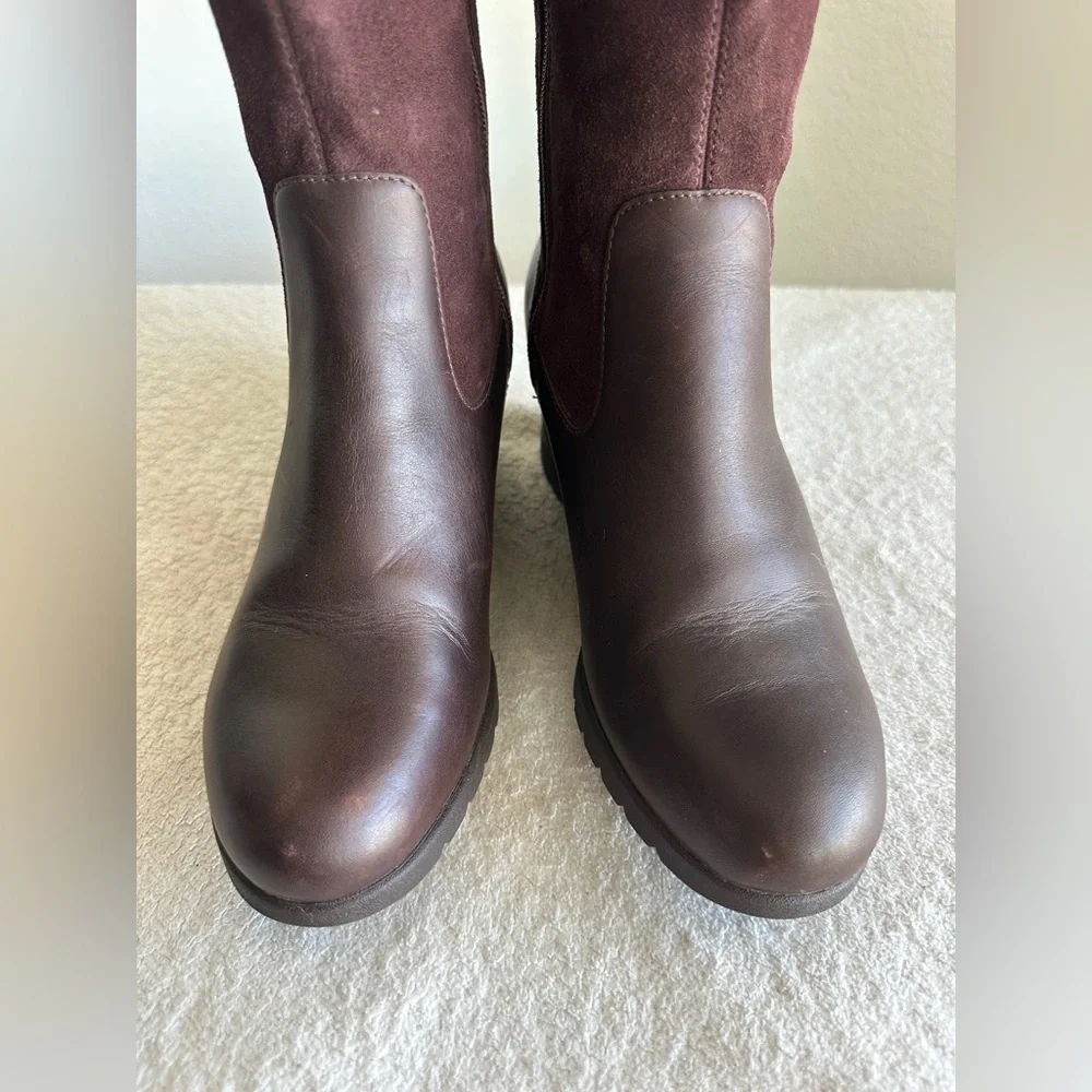 UGG wedge boots‎ Mischa Waterproof Boot size 8 burgundy NWOT